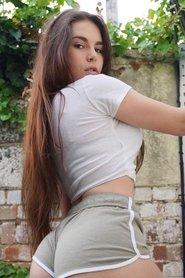 Lauren Alexis
