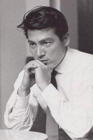岡田英次
