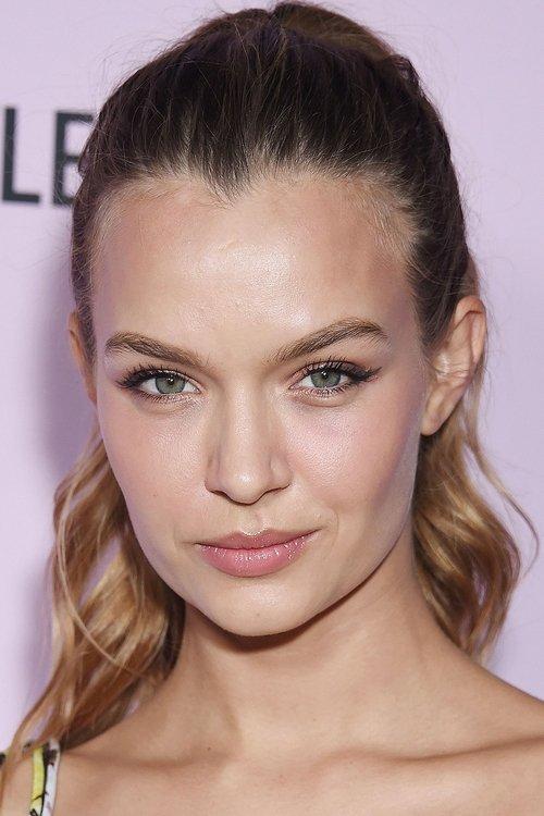 Josephine Skriver