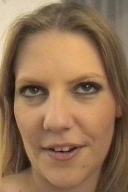 Melanie Blond