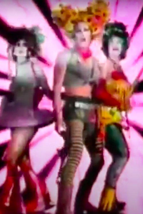 Retro Sheilas in Space Aliens are Tooling our Sheilas