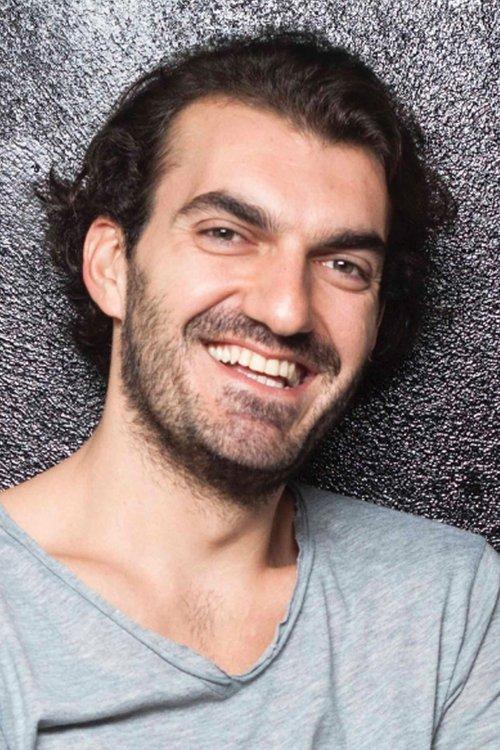 Βασίλης Γιακουμάρος