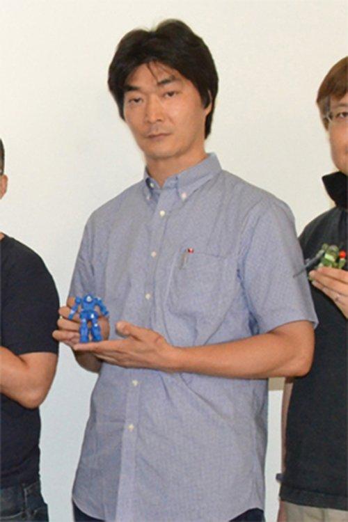 前田典秋